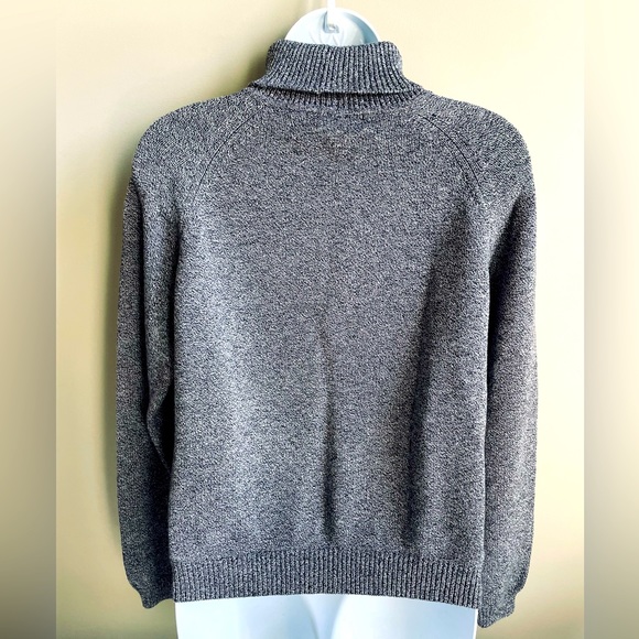 ‼️SALE‼️$25Like/Bundle/Offer Like New Jeanne Pierre Marled Black & White Sweater - Picture 2 of 3